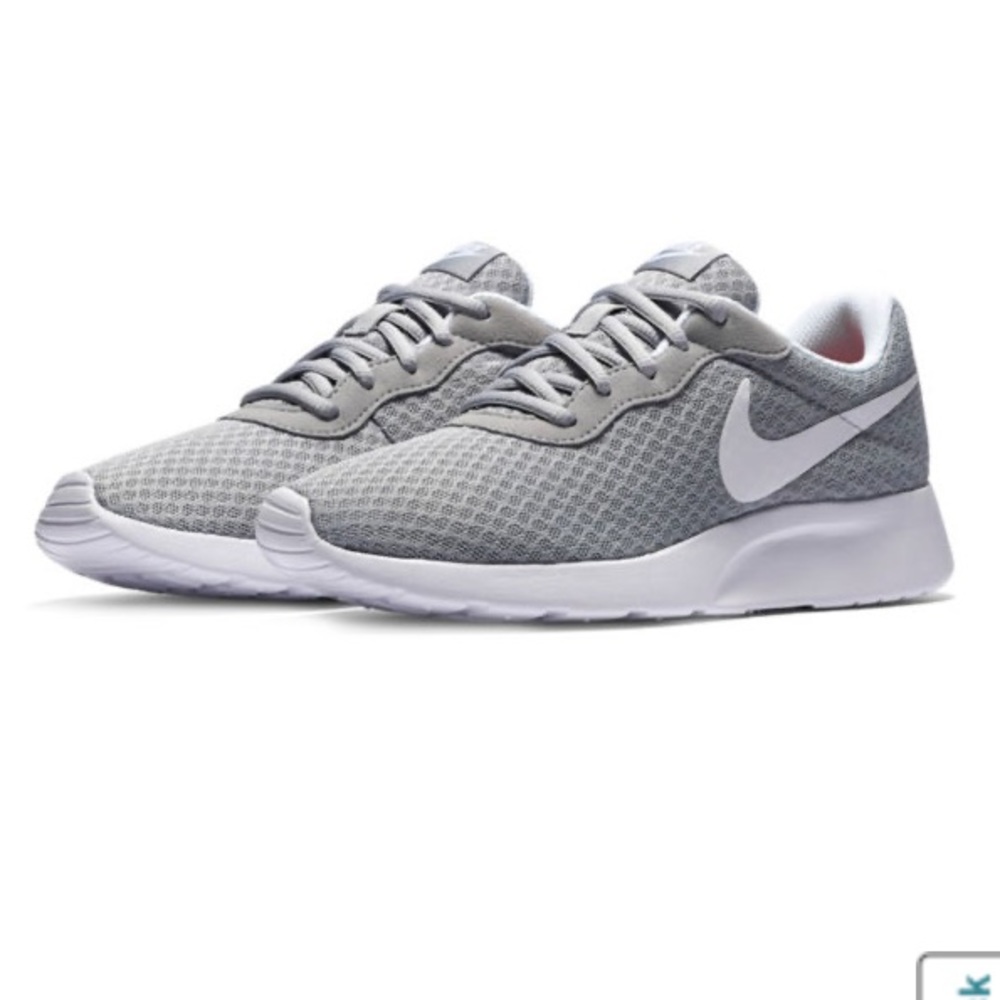 Nike Tanjun shoes